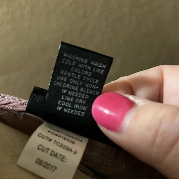 Torrid sleeveless shirt - Picture 5 of 6